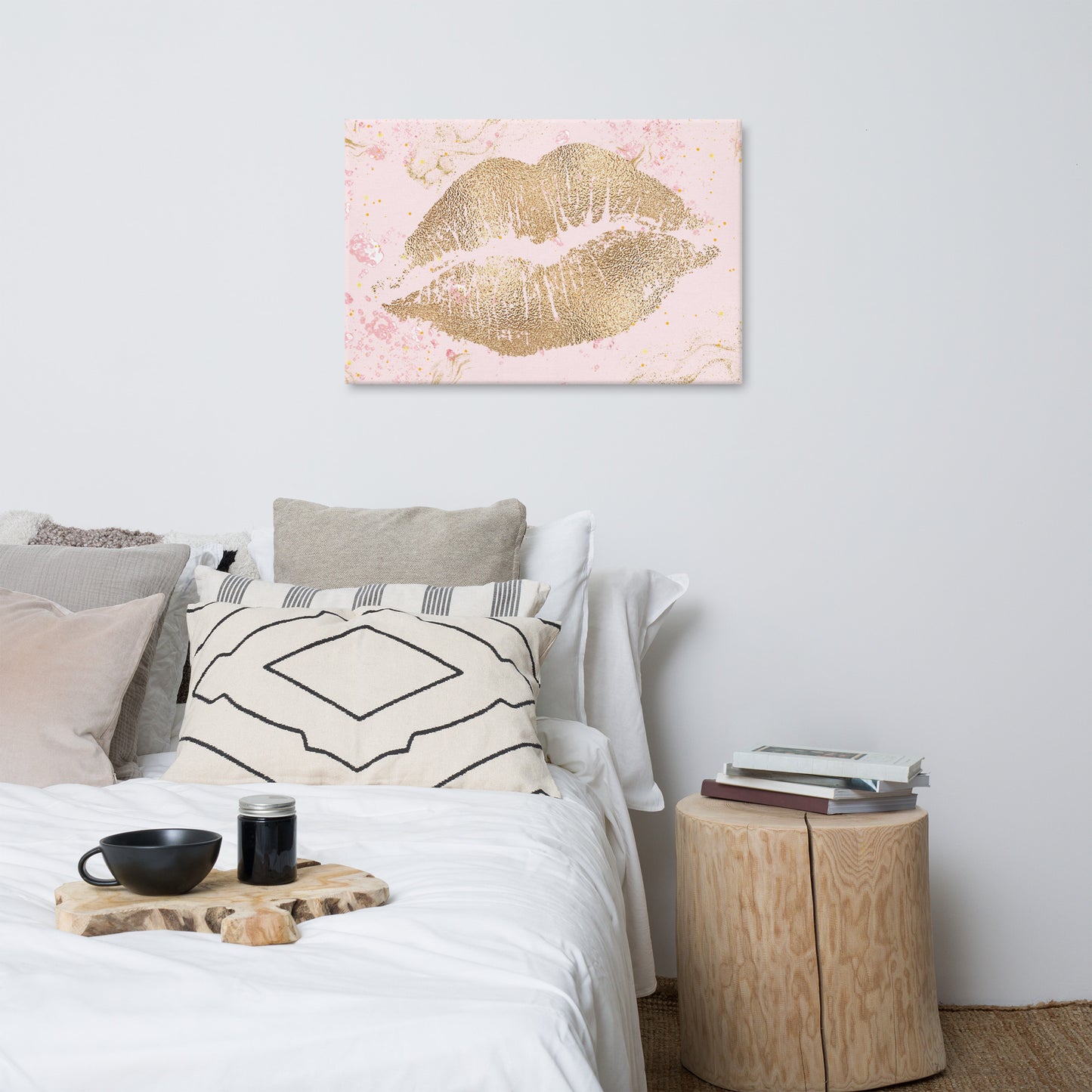 Gold Lips Canvas lioness-love
