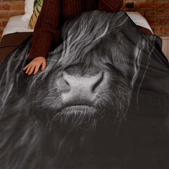 Premium quality cow design throw perfect for animal lovers
