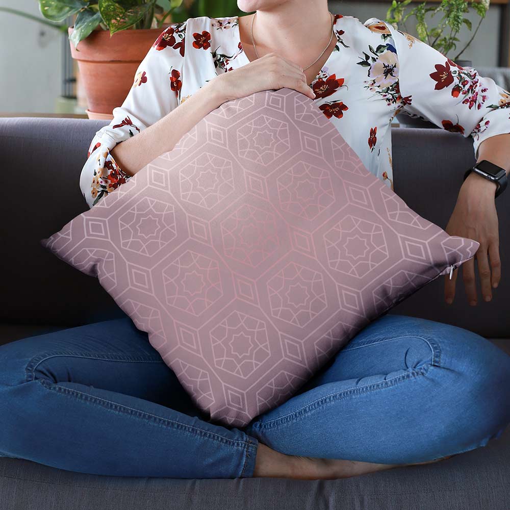 Geometric pattern graphic print pillow cover for living room