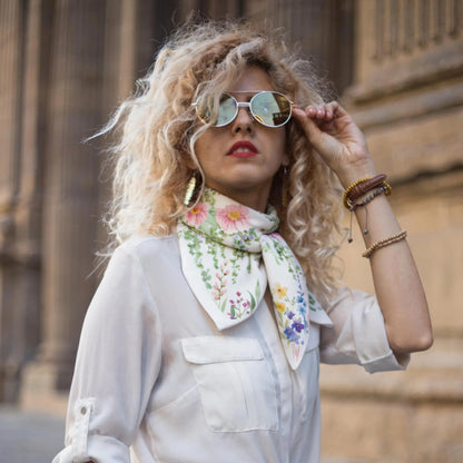 Flora Bandana, lioness-love