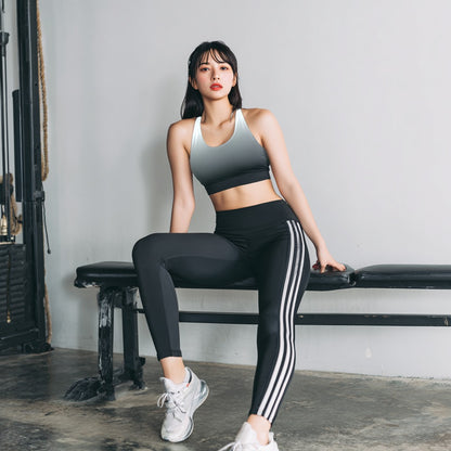 Toni Sports Bra, lioness-love