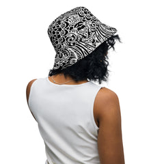 Classic Contrast Black and White Fashionable Bucket Hat, lioness-love