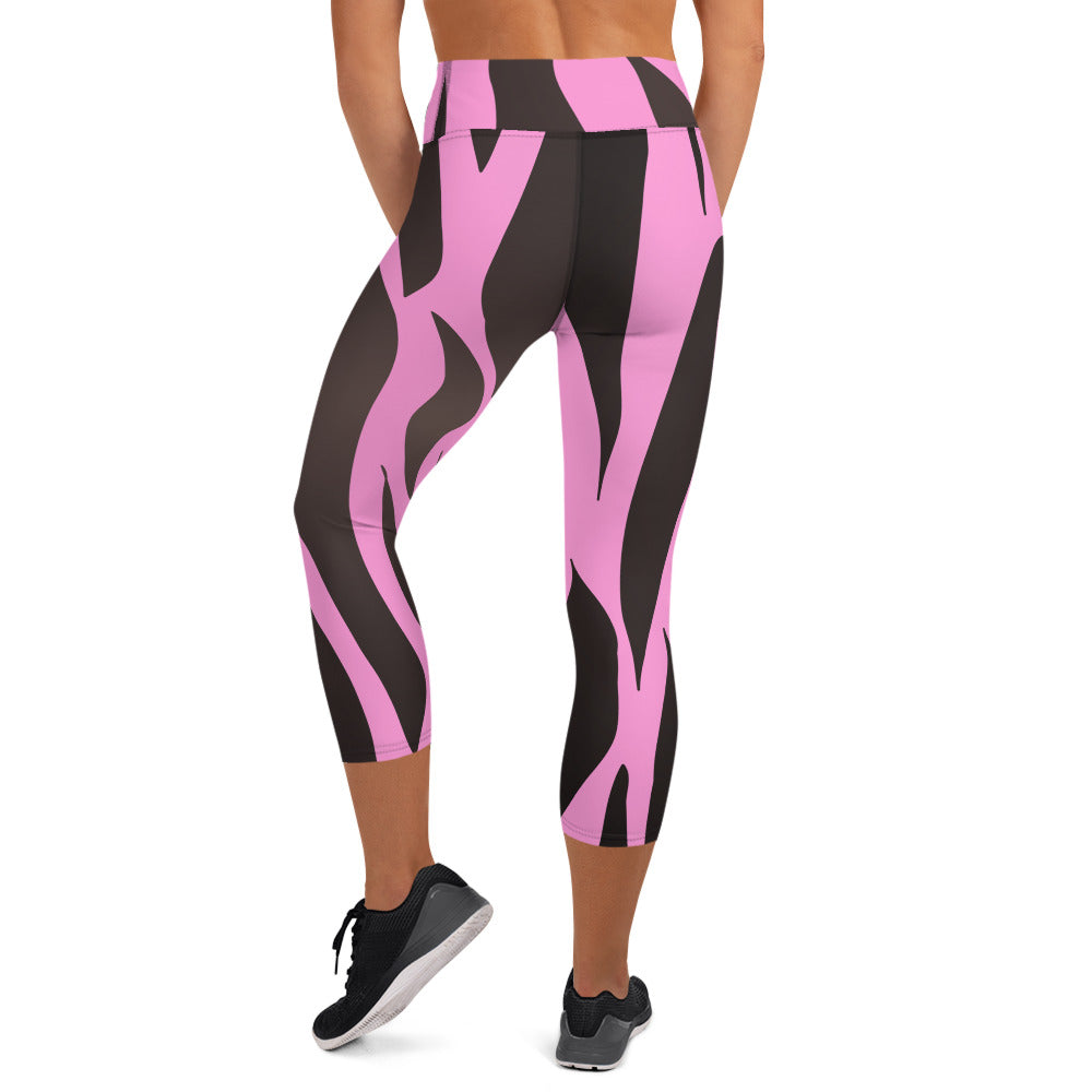 Black and Pink Yoga Capri Leggings Fitness Capri Leggings, lioness-love