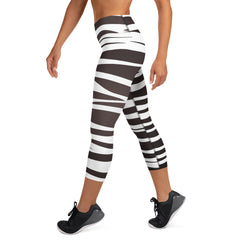 Black and White Yoga Capri Leggings | Fitness Leggings, lioness-love