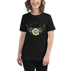 Women's Relaxed T-Shirt, lioness-love