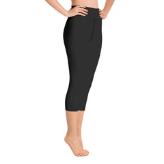 Black solid color capri pants for woman